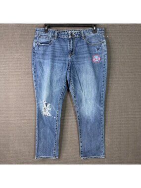 Gap Sexy Boyfriend Fit Jeans Size 12 Distressed Blue Denim Patch Detail